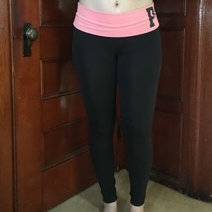 Victoria's Secret PINK Yoga leggings size SMALL